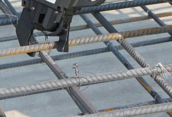 изготовление и монтаж конструкции из арматуры или стальной сетки